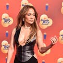 Jennifer Lopez vyzerá aj po 50-ke kúzelne.