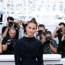 Alicia Vikander v Cannes.