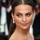 Alicia Vikander v Cannes.