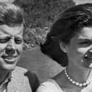 John F. Kennedy a Jackie Kennedy mali komplikovaný vzťah.