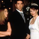 Jennifer Aniston, David Schwimmer a Helen Baxendale v Priateľoch 