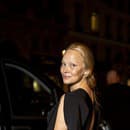 Pamela Anderson sa na Parížskom týždni módy ukázala bez mejkapu.

