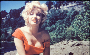 Správa o smrti Marilyn Monroe šokovala celý svet: V týchto šatách ju pochovali!