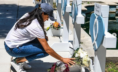 Meghan Markle v slzách:  Uctila si obete školského masakru v Texase