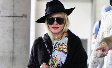 Šialená premena Madonninej tváre: TOTO skrýva pod slnečnými okuliarmi!