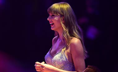 Obrovské prekvapenie pre fanúšikov: Hudobná hviezda Taylor Swift nakrúca svoj prvý celovečerný film!