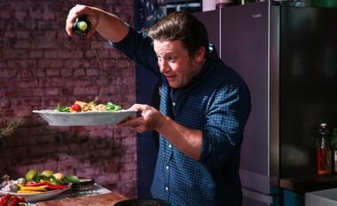 DIÉTNA DOBROTA do vášho jedálnička: Pripravte si brokolicový šalát od svetoznámeho Jamieho Olivera!