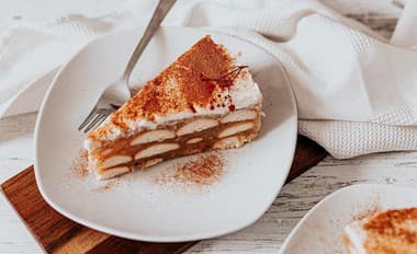 Nepečený JABLKOVÝ koláč: Zamiluje si ho celá vaša rodina a tento fantastický DEZERT máte hotový raz-dva!