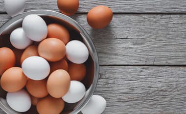 Vraždili vajíčka aj slepačia polievka: 5 tragických úmrtí súvisiacich s jedlom, nad ktorými budete krútiť hlavami