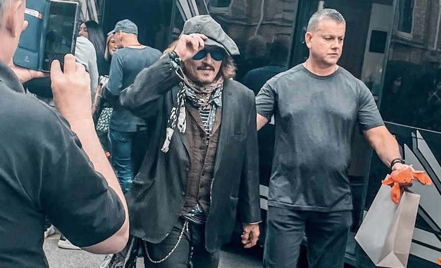 Johnny Depp počas vlaňajšieho filmového festivalu v Karlových Varoch v rozhovore pre Markízu naznačil, že by sa do našich končín mohol ...
