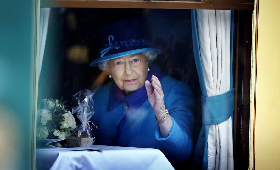 Od smrti britskej kráľovnej Alžbety II. ubehol už rok. Tá zasiahla okrem jej najbližšej rodiny aj celý svet. No dodnes sa pomaly dostávajú ...