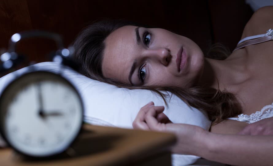 Je to fenomén! Mnoho ľudí sa opakovane budí medzi 3. a 4. hodinou ráno. V skutočnosti je na to lekársky dôvod. 