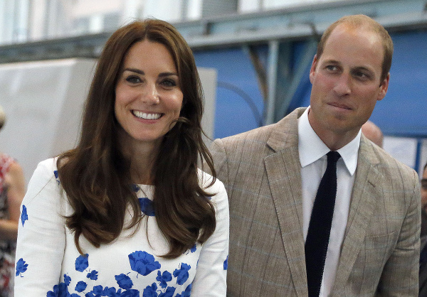 Princ William s manželkou Kate.