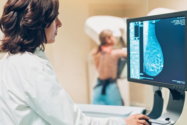 Preventívne mamografické vyšetrenie je účinnou metódou prevencie rakoviny prsníka.