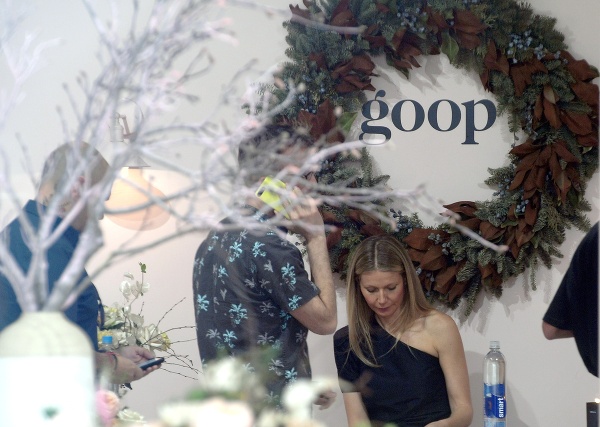 Goop, lifestylová značka a spoločnosť Gwyneth Paltrow, bola uvedená v septembri 2008. 