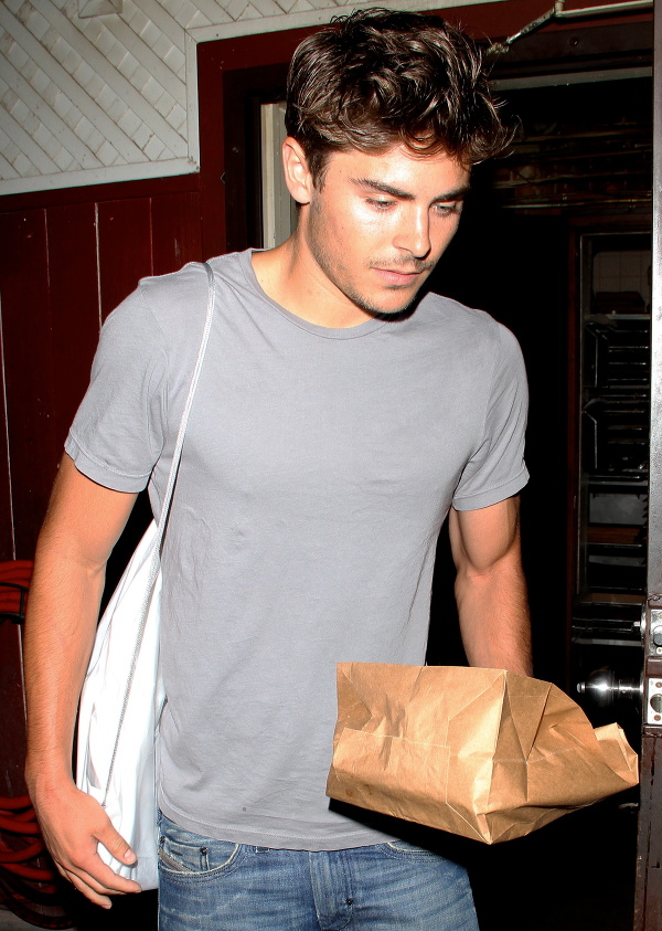 Zac Efron
