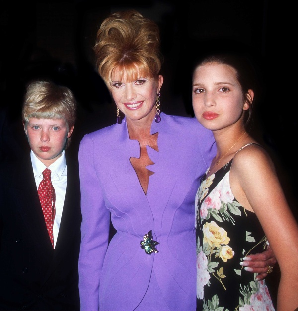 Eric Trump, Ivana Trump a Ivanka Trump, 1995