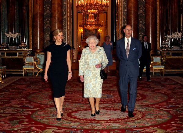Sophie, kráľovná Alžbeta II., princ Edward (rok 2015)