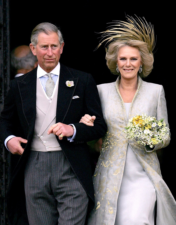 Charles a Camilla po svadobnom obrade.