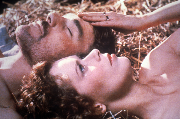 Nicholas Clay a Sylvia Kristel vo filme Milenec Lady Chatterlyovej  (1982)