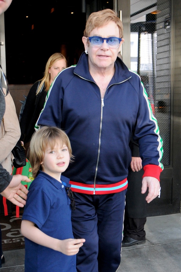 Elton John s deťmi Elijahom and Zacharym