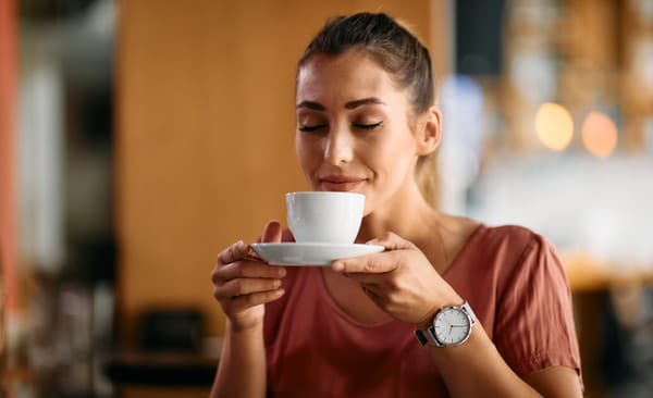 Nerobí vám káva dobre na žalúdok? Vyskúšajte malý trik