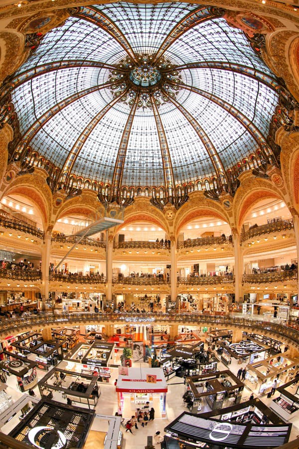 Galeries Lafayette v Paríži.