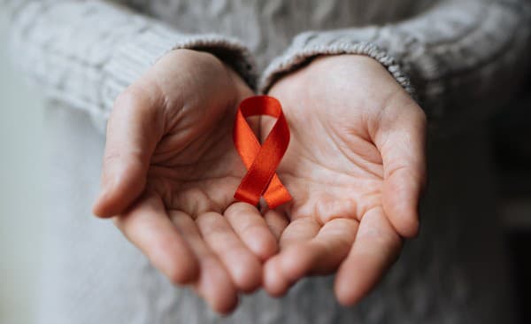 1. december: Svetový deň boja proti AIDS
