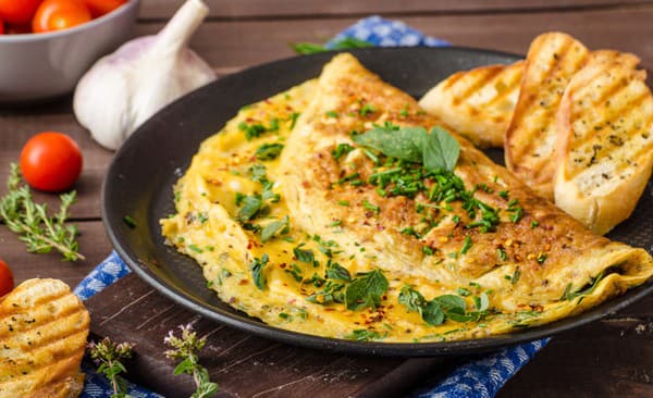 Aj obyčajná omeleta môže byť ešte chutnejšia!