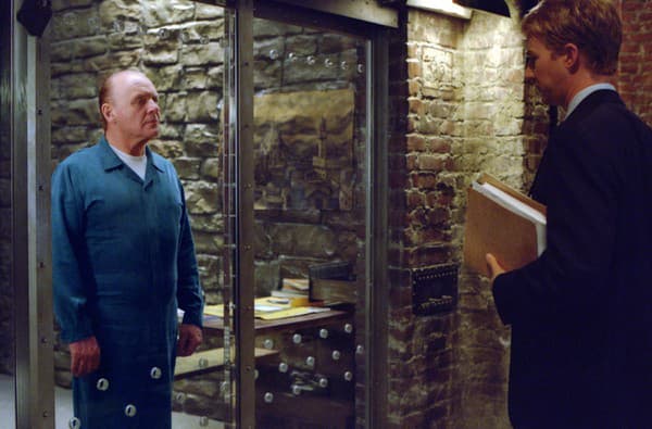 Anthony Hopkins ako Dr. Hannibal Lecter