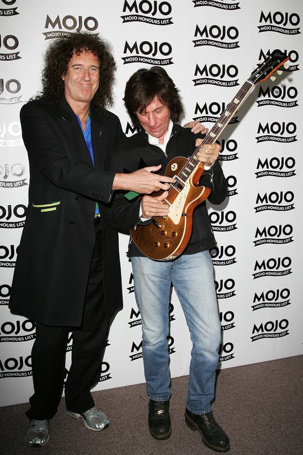 Gitarista Brian May z kapely Queen a Jeff Beck.