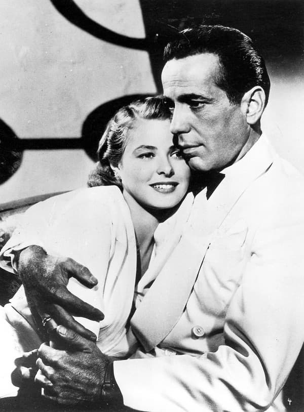 Humphrey Bogart a Ingrid Bergman vo filme Casablanca 1942.