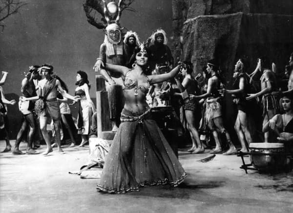 Gina vo filme Solomon and Sheba (1959).