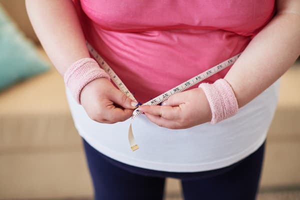 Väčší risk je pre ľudí, ktorí sú obézni, či trpia nadváhou.