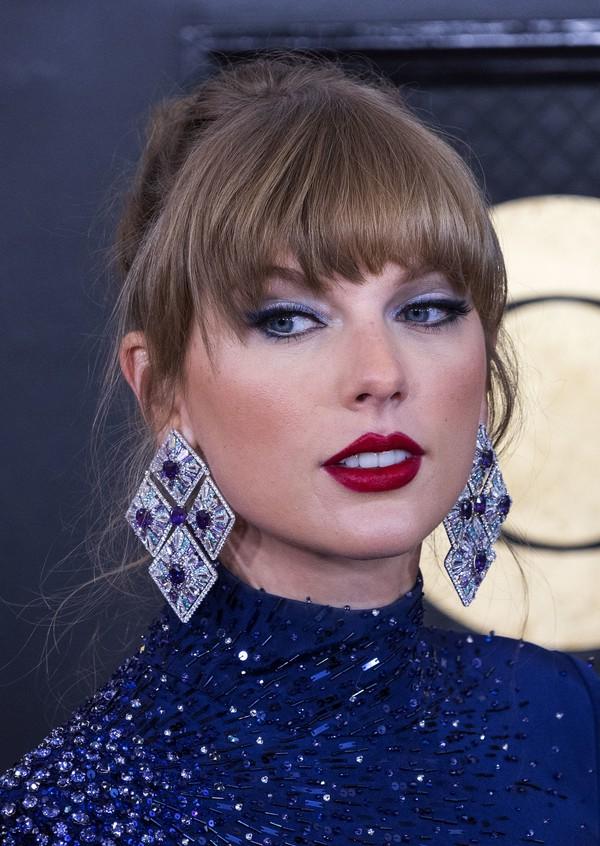 Taylor Swift vytasila na obdiv svoje štíhle bruško. FOTO v galérii. 