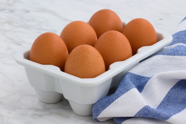 Dať vajíčka do mrazničky je jeden z tých zlých nápadov.