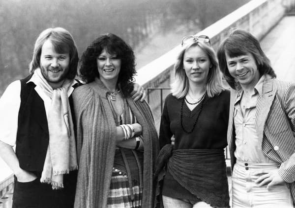 (zľava) Benny, Frida, Agnetha, Björn 