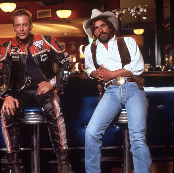 Záber z filmu Harley Davidson a Marlboro Man