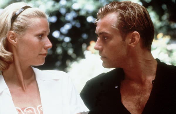 Jude Law a Gwyneth Paltrow vo filme Talentovaný pán Ripley