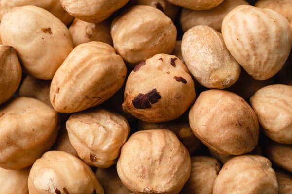 Uhádnete koľko kalórií obsahujú lieskové orechy?