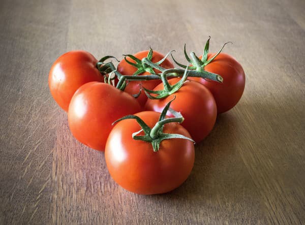 Uhádnete koľko kalórií obsahujú paradajky?