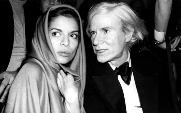 Andy Warhol a Bianca Jagger 