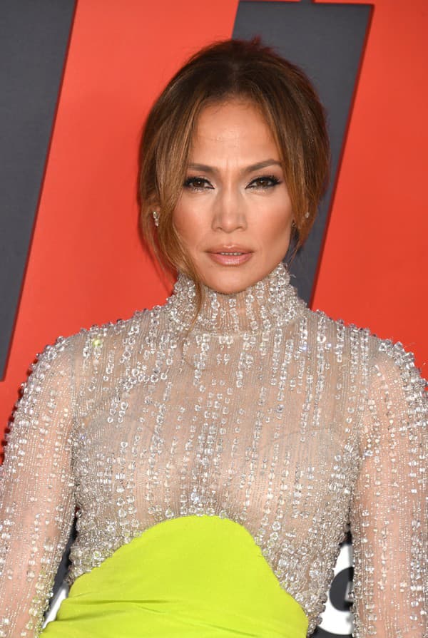 Jennifer Lopez vyzerá aj po 50-ke kúzelne.