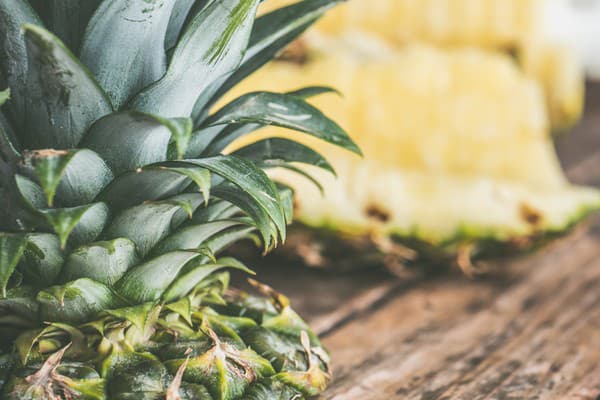 Ak ste na ananás práve teraz dostali chuť, tak si ho pri najbližšom nákupe v potravinách kúpte.