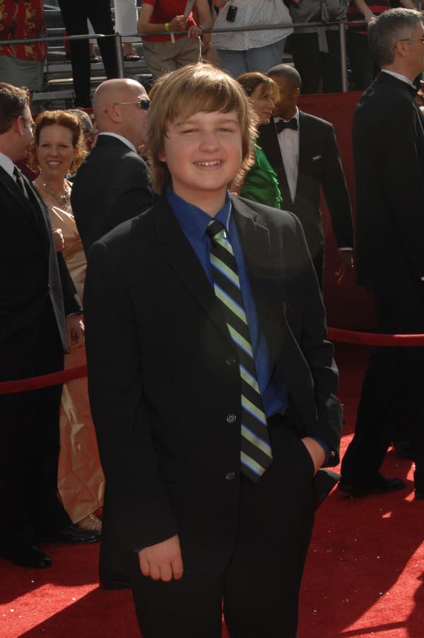 Angus Turner Jones (2008)