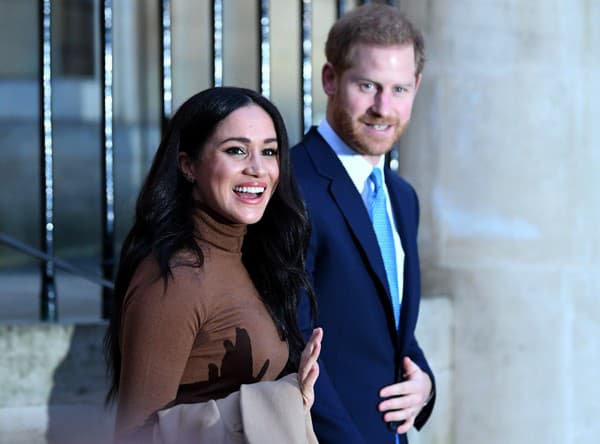 Manželstvo Harryho a Meghan neustále rozdeľuje spoločnosť. 