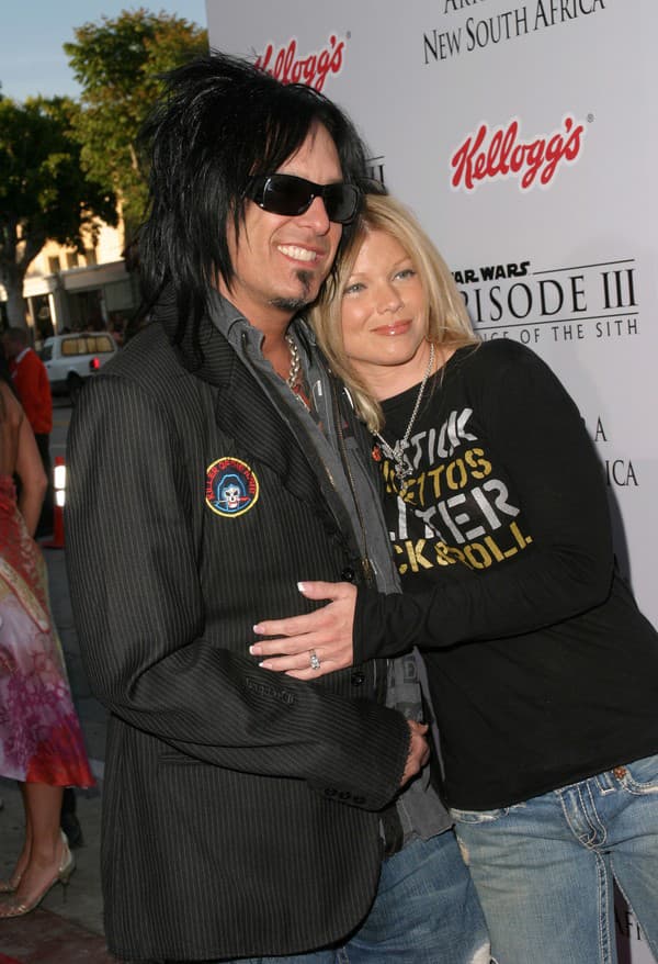 Donna D'Errico a Nikky Sixx