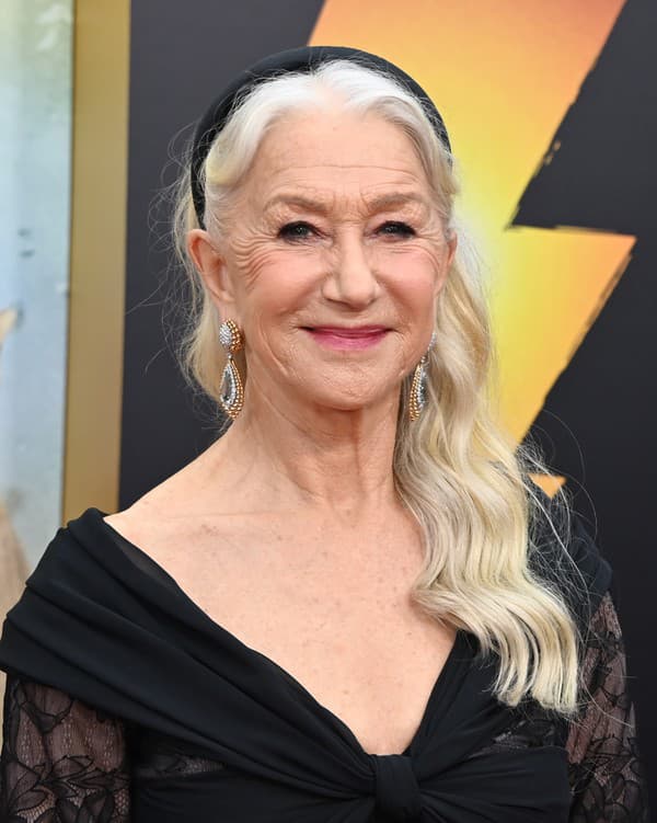 Helen Mirren s romantickým účesom.