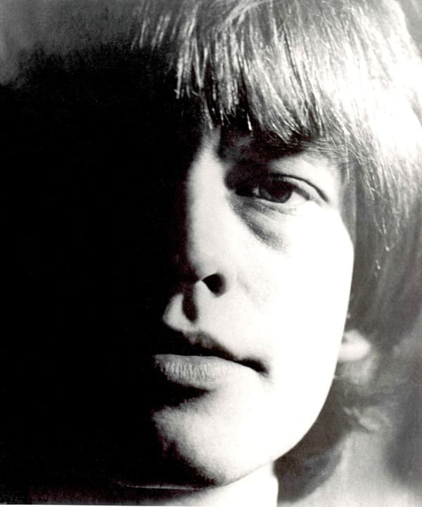 Brian Jones bol jeden zo zakladateľov svetoznámej rockovej formácie Rolling Stones.