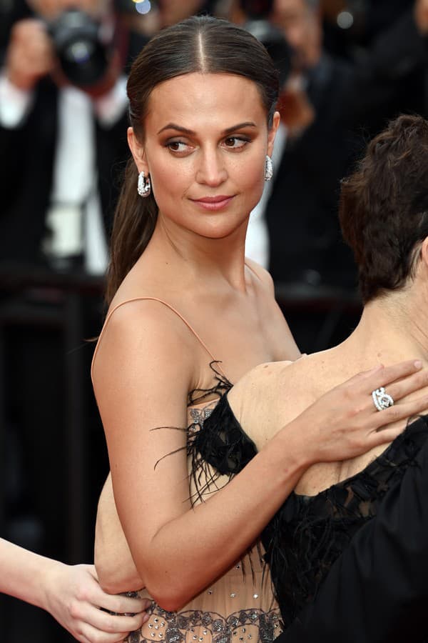 Alicia Vikander v Cannes.